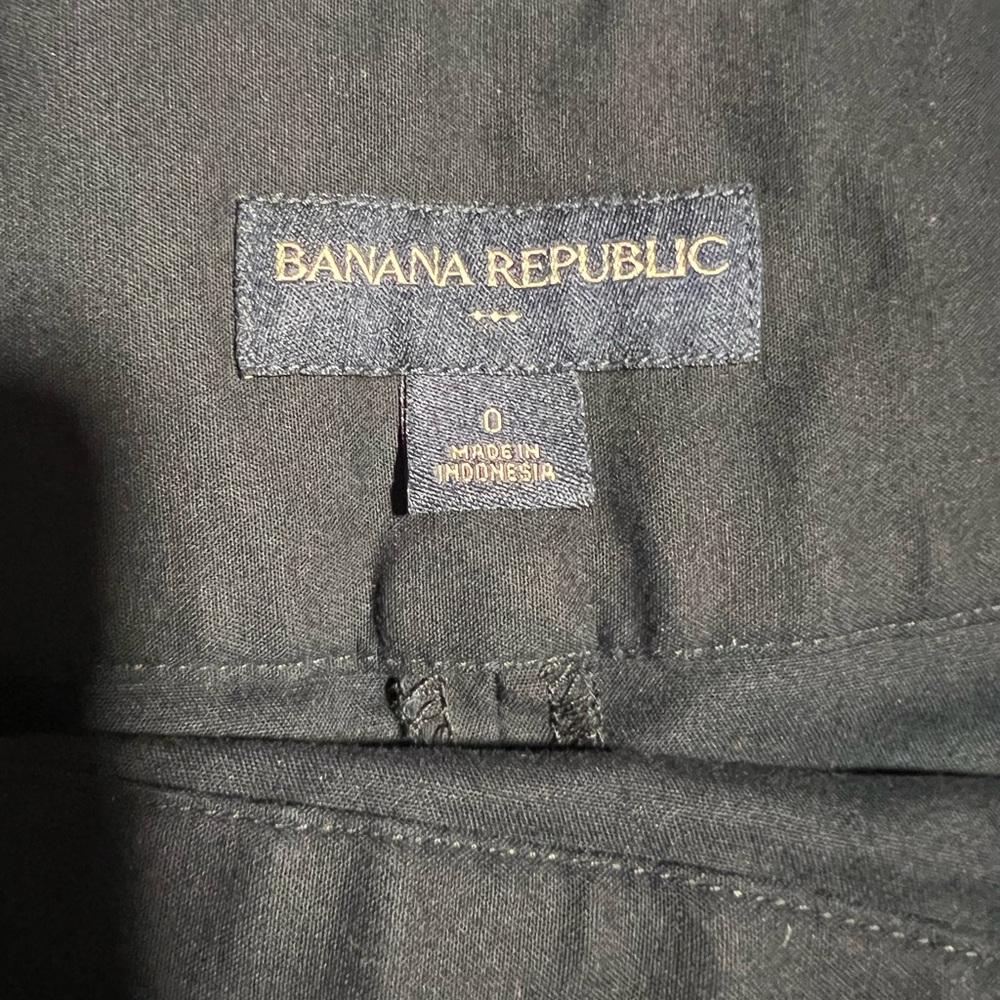 Banana Republic Black Pencil Skirt - Picture 2 of 3